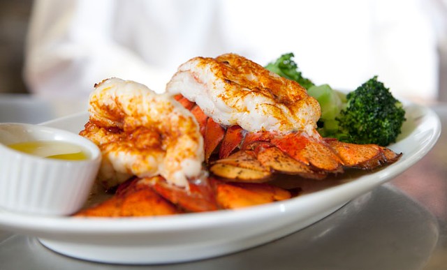 Best 7 Side Dishes to Serve with Lobster Tails